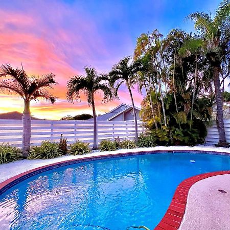 Kendall Keys Oasis Home W/ Pool, Theater & Arcade Miami Ngoại thất bức ảnh